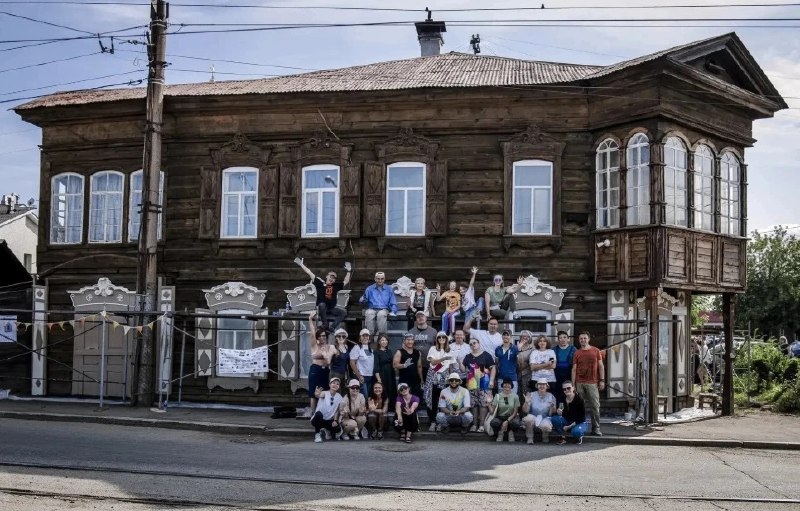 Почти 500 жителей Иркутска обновили фасады 13 домов